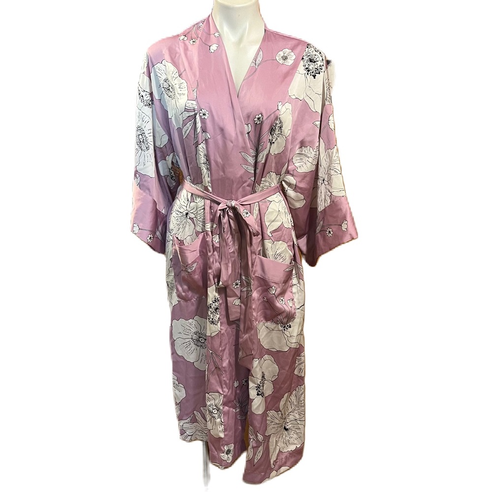 Victoria’s Secret satin purple white floral kimonoo style robe